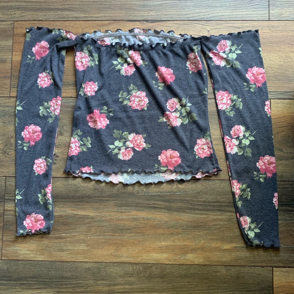 off shoulder long sleeve